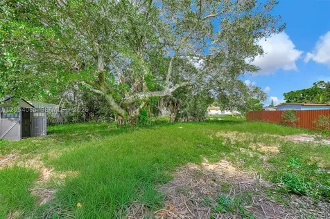 17231 NW 47th Court Miami Gardens FL 33055