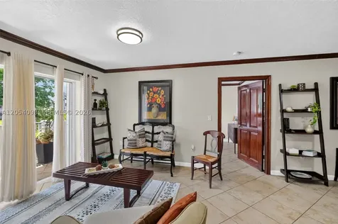 1060 NW 7th Street Miami FL 33136