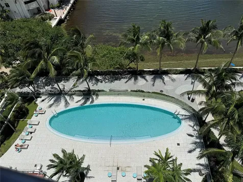 460 NE 28th Street Miami FL 33137