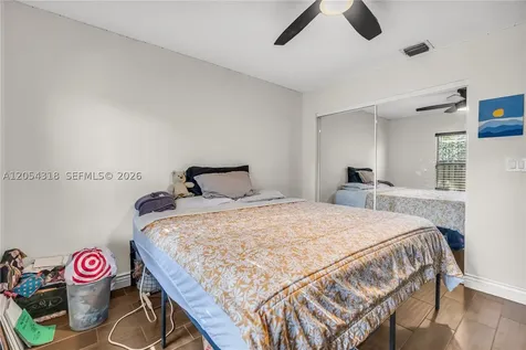 4252 SW 78th Drive Davie FL 33328