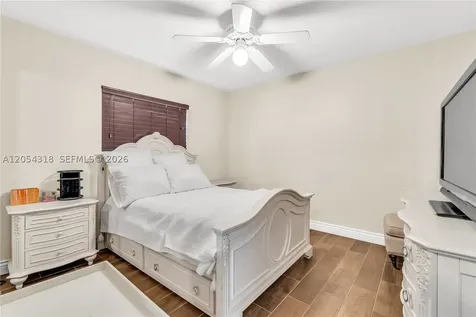 4252 SW 78th Drive Davie FL 33328