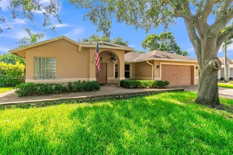 4252 SW 78th Drive Davie FL 33328