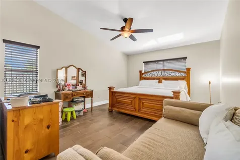 4252 SW 78th Drive Davie FL 33328