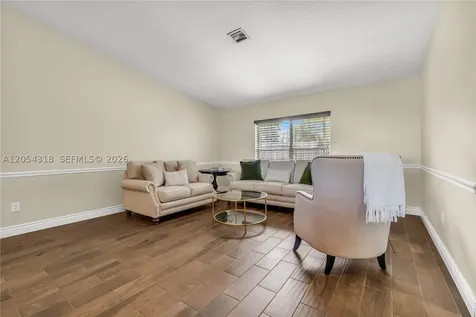 4252 SW 78th Drive Davie FL 33328