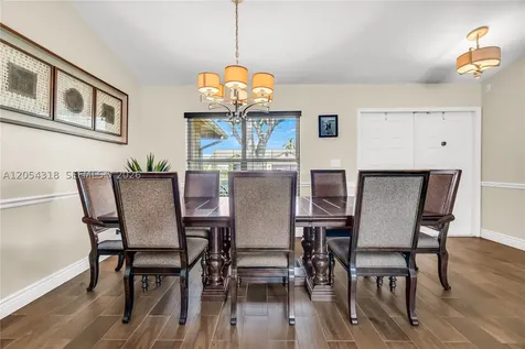 4252 SW 78th Drive Davie FL 33328
