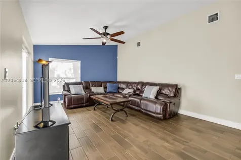 4252 SW 78th Drive Davie FL 33328