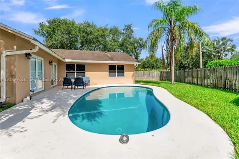4252 SW 78th Drive Davie FL 33328