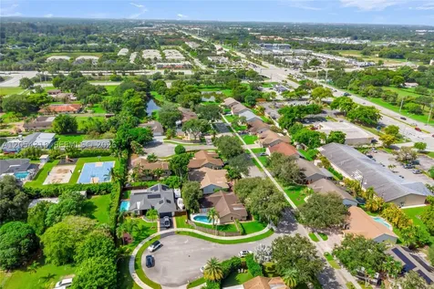 4252 SW 78th Drive Davie FL 33328