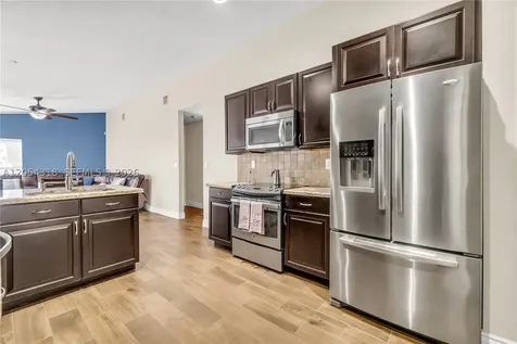 4252 SW 78th Drive Davie FL 33328