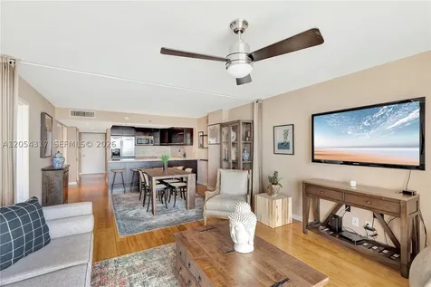 2625 Collins Avenue Miami Beach FL 33140