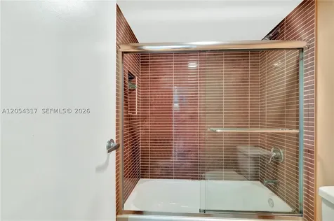 2625 Collins Avenue Miami Beach FL 33140