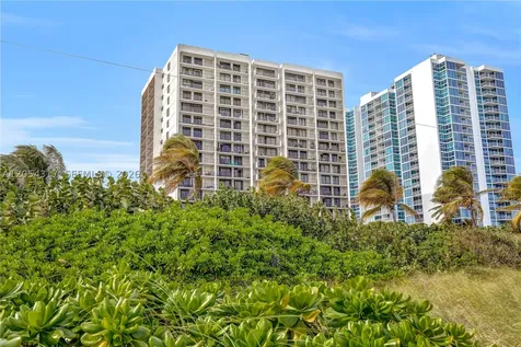2625 Collins Avenue Miami Beach FL 33140