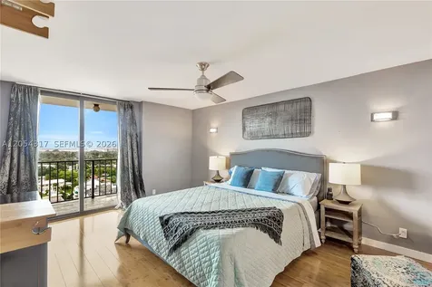 2625 Collins Avenue Miami Beach FL 33140