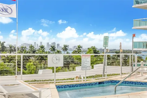 7910 Harbor Island Drive North Bay Village FL 33141