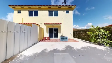 Miami FL 33135