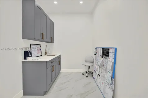 3855 SW 137th Avenue Miami FL 33175