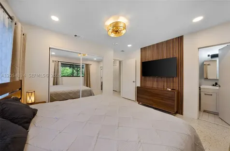 1178 Garfield Street Hollywood FL 33019