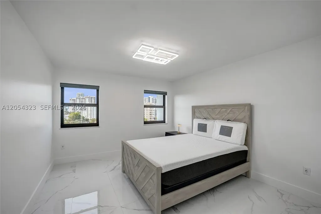 1201 S Ocean Drive Hollywood FL 33019