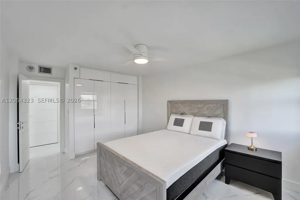 1201 S Ocean Drive Hollywood FL 33019