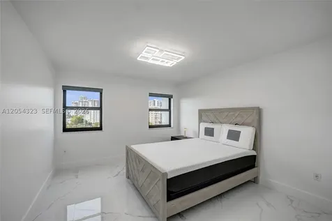 1201 S Ocean Drive Hollywood FL 33019