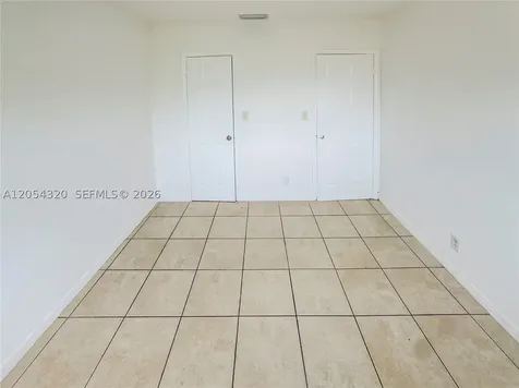 4061 N Dixie Highway Oakland Park FL 33334