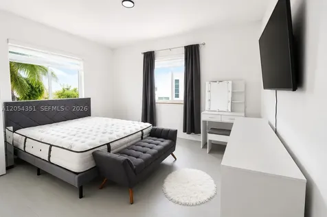 815 W 39th Street Miami Beach FL 33140