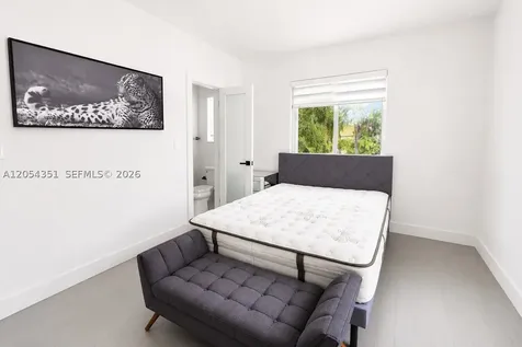 815 W 39th Street Miami Beach FL 33140