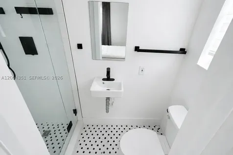 815 W 39th Street Miami Beach FL 33140