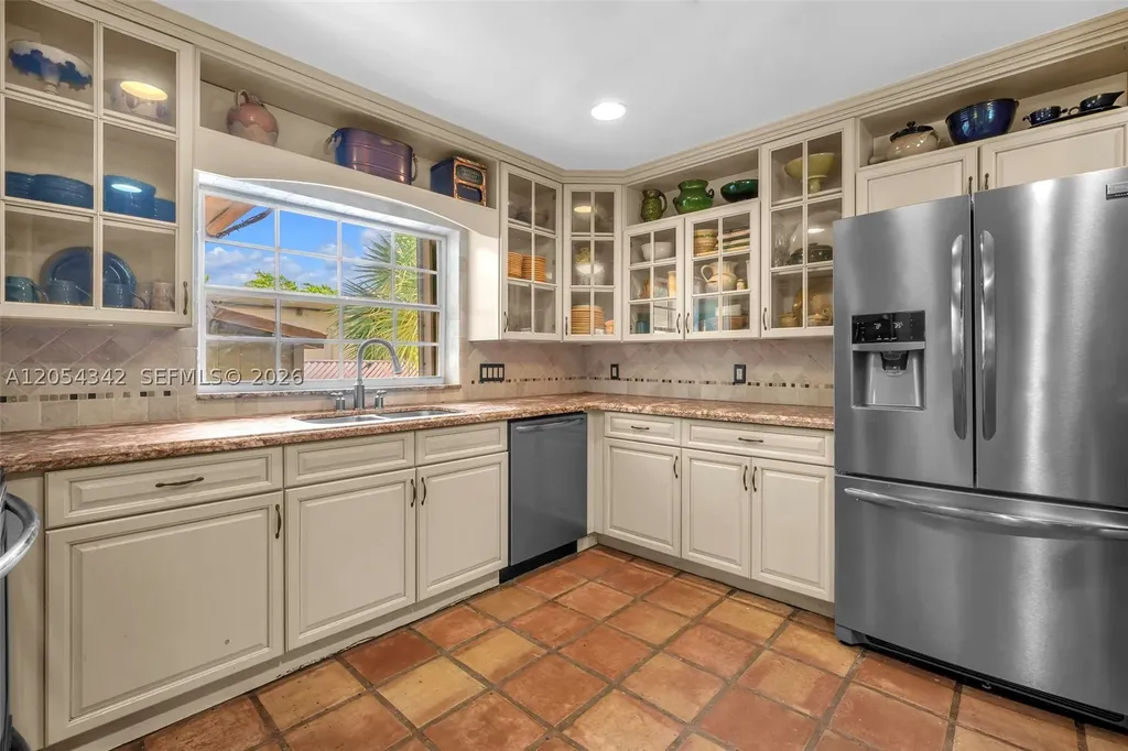 800 SW 8th Terrace Fort Lauderdale FL 33315