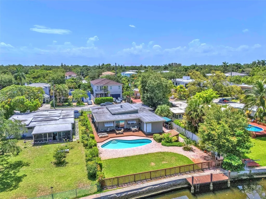 800 SW 8th Terrace Fort Lauderdale FL 33315