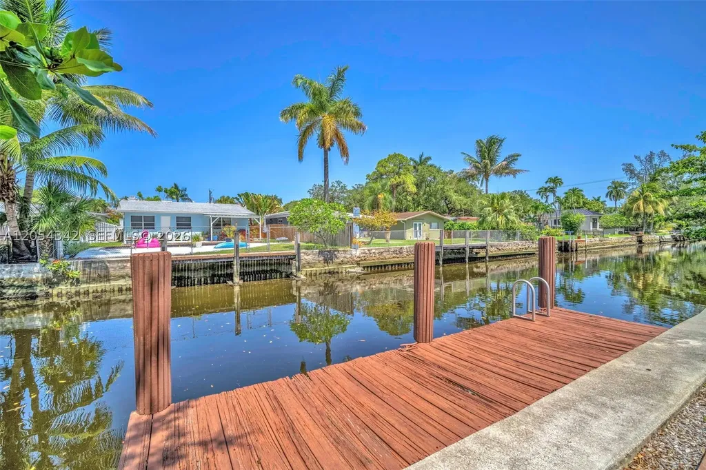 800 SW 8th Terrace Fort Lauderdale FL 33315
