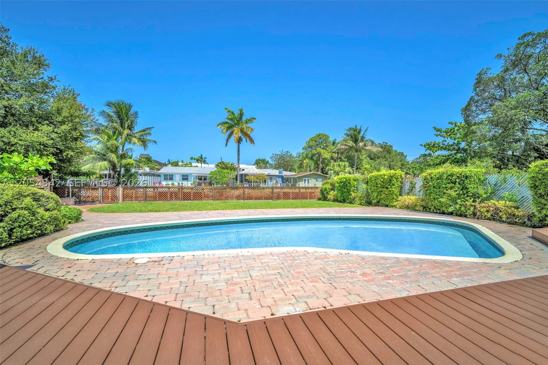 800 SW 8th Terrace Fort Lauderdale FL 33315
