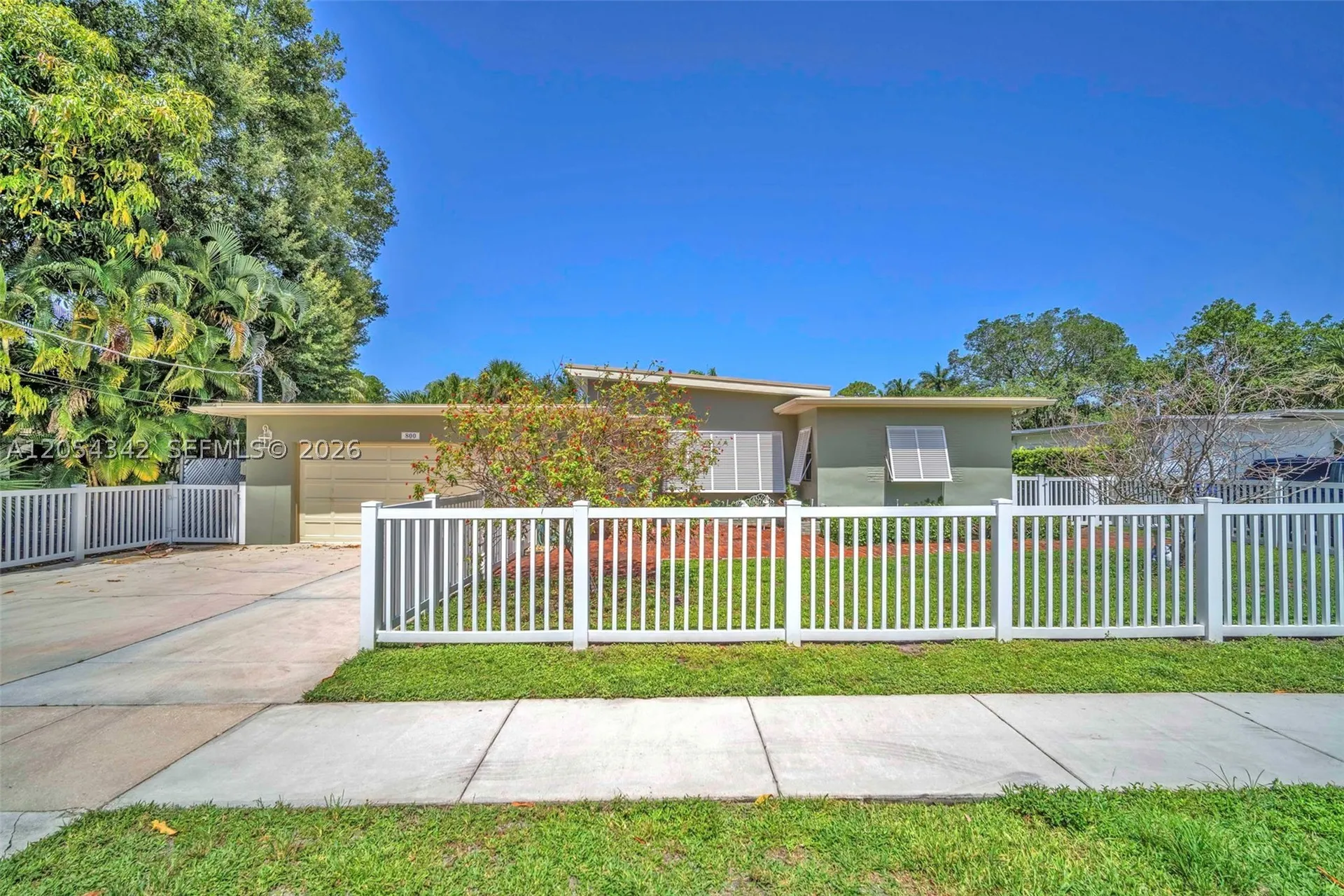 800 SW 8th Terrace Fort Lauderdale FL 33315