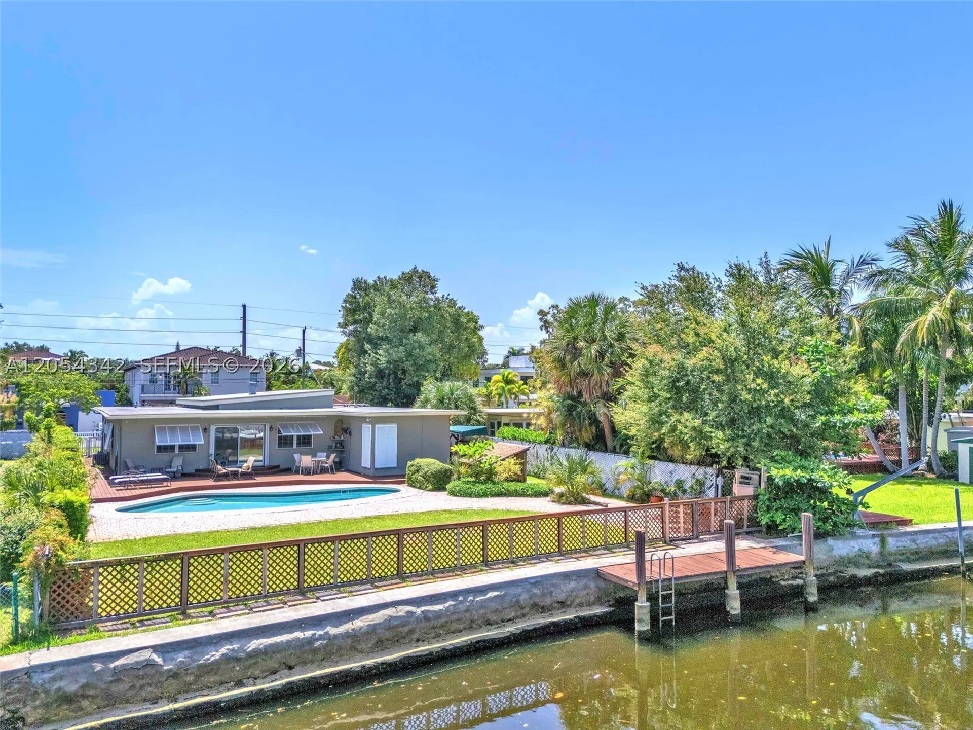 800 SW 8th Terrace Fort Lauderdale FL 33315