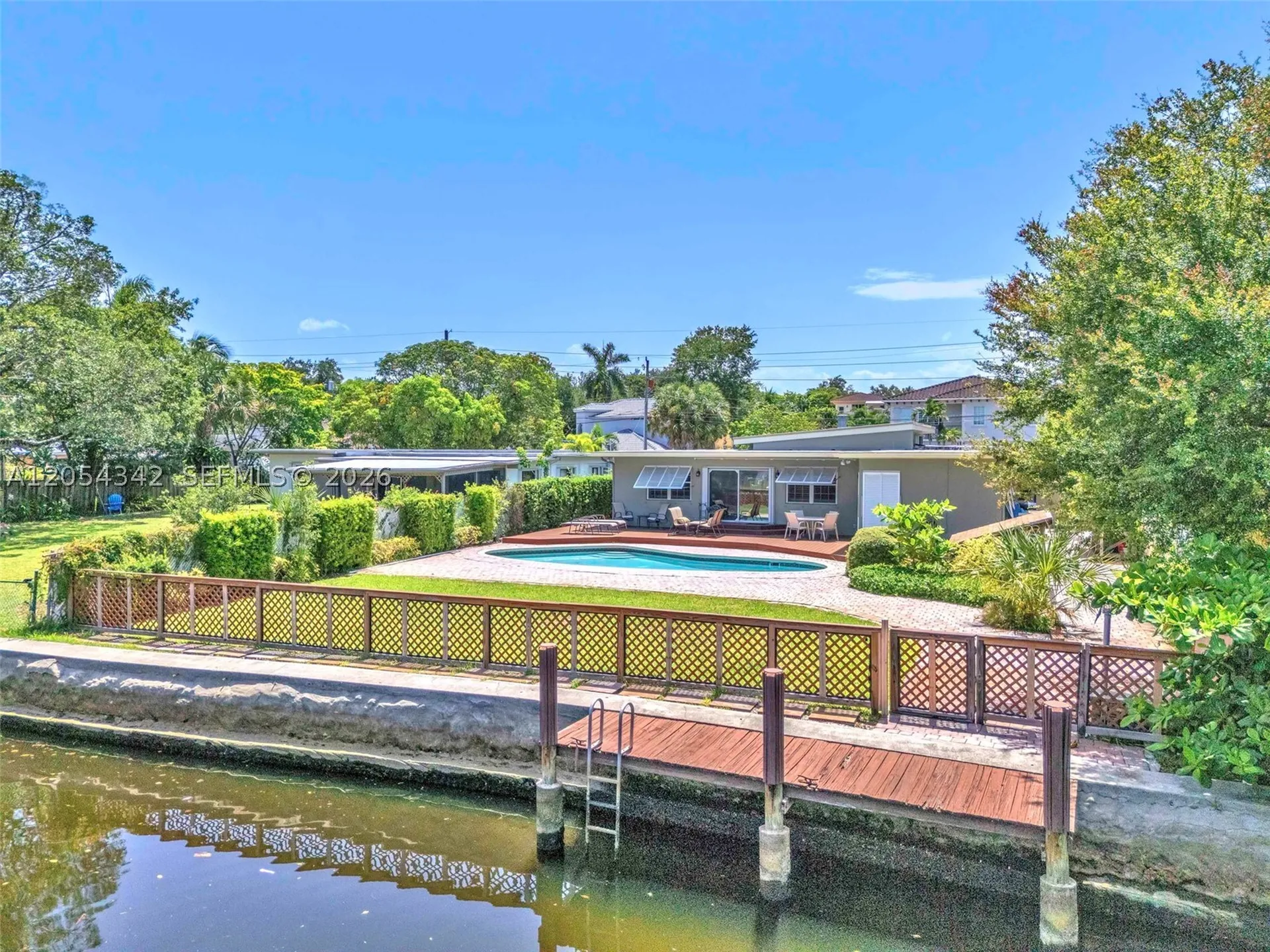 800 SW 8th Terrace Fort Lauderdale FL 33315