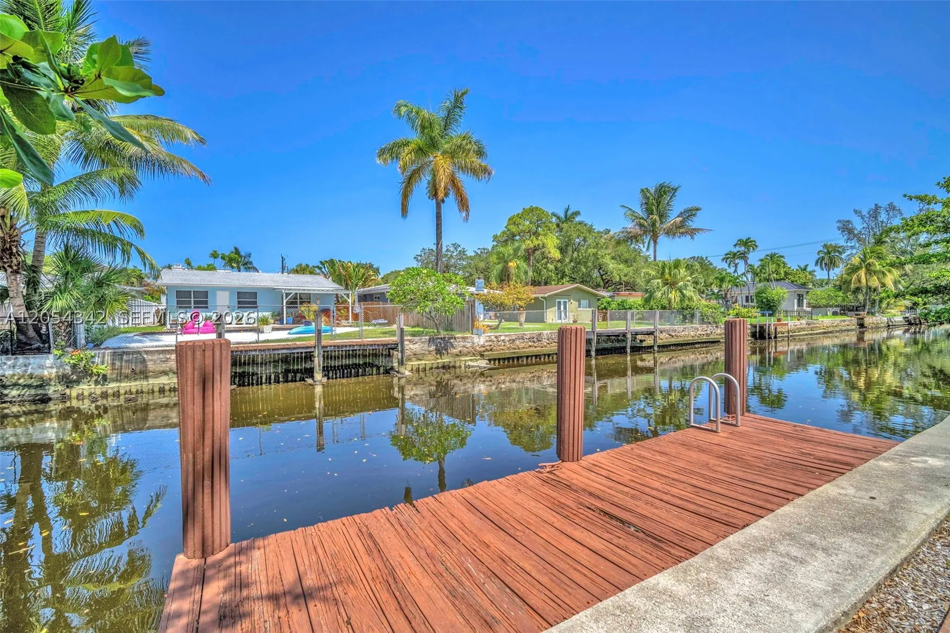800 SW 8th Terrace Fort Lauderdale FL 33315