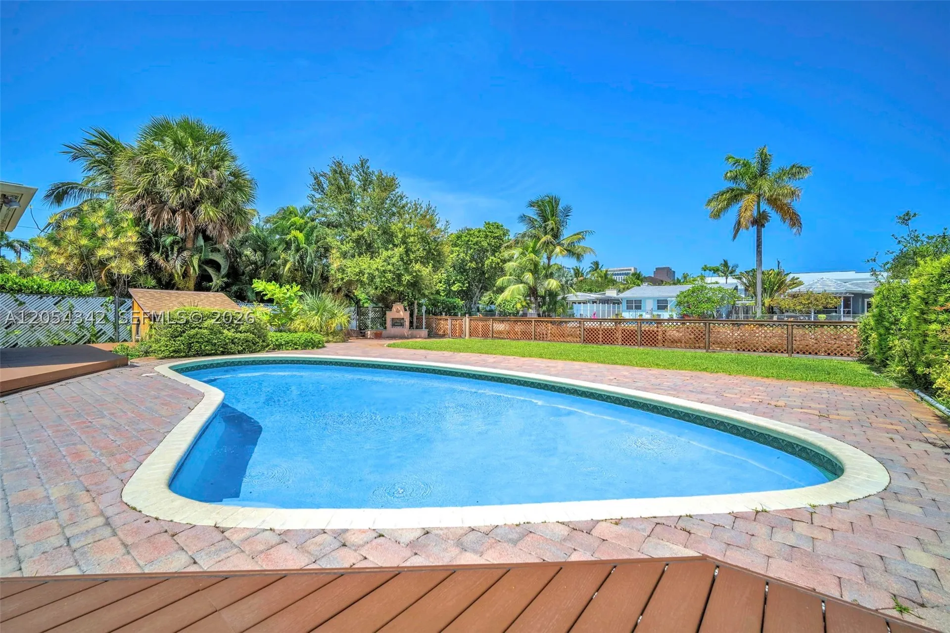 800 SW 8th Terrace Fort Lauderdale FL 33315