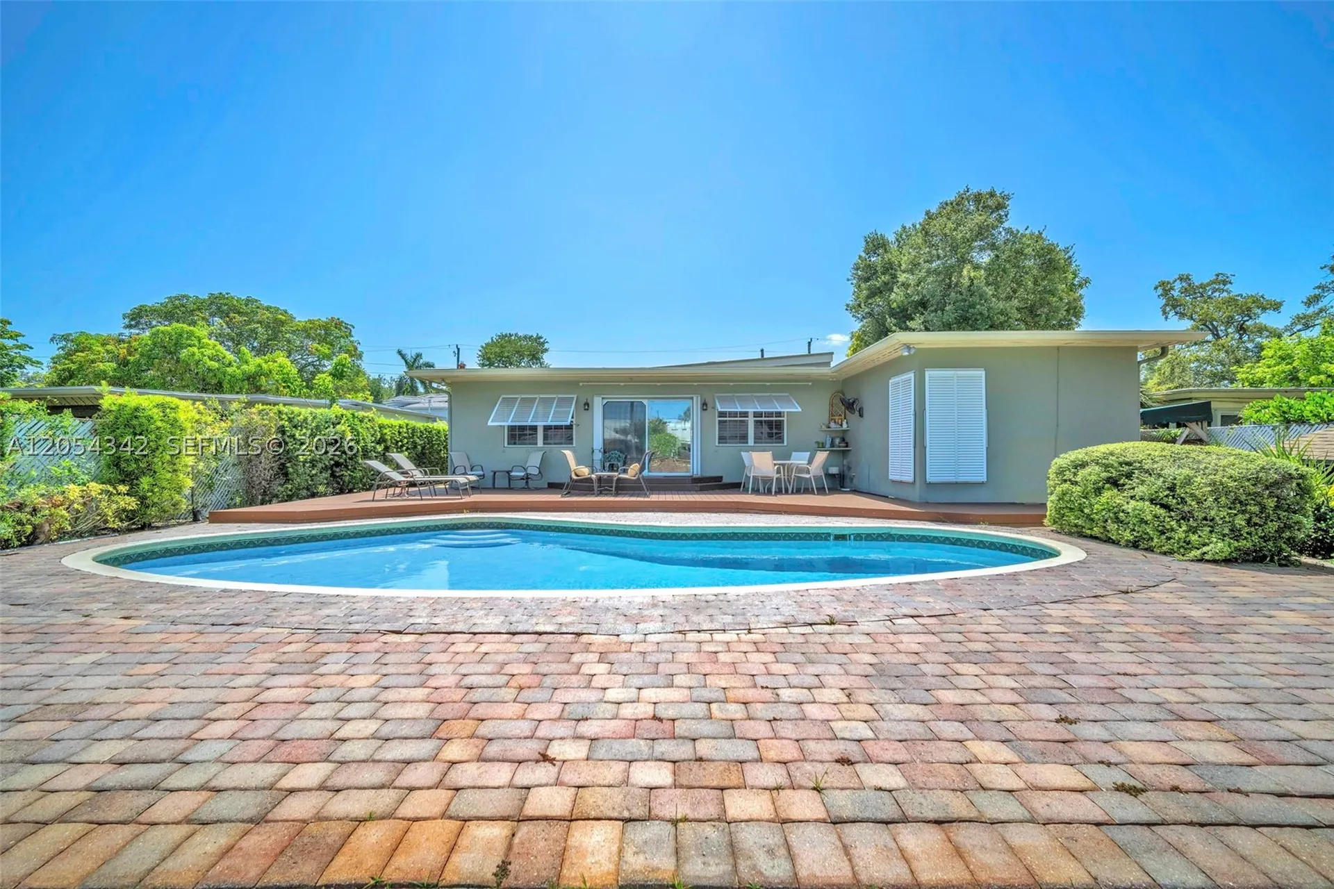 800 SW 8th Terrace Fort Lauderdale FL 33315