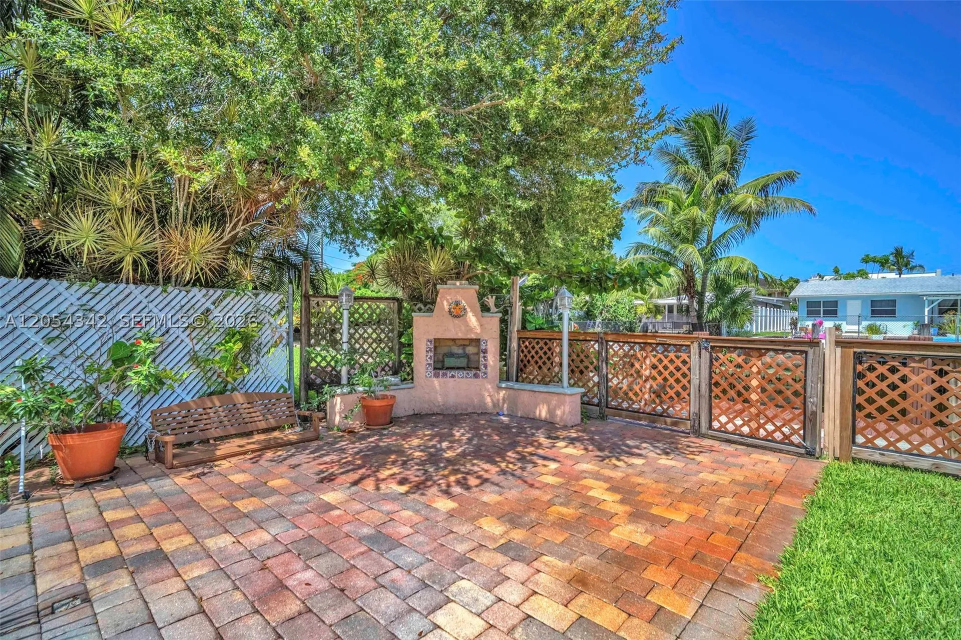 800 SW 8th Terrace Fort Lauderdale FL 33315