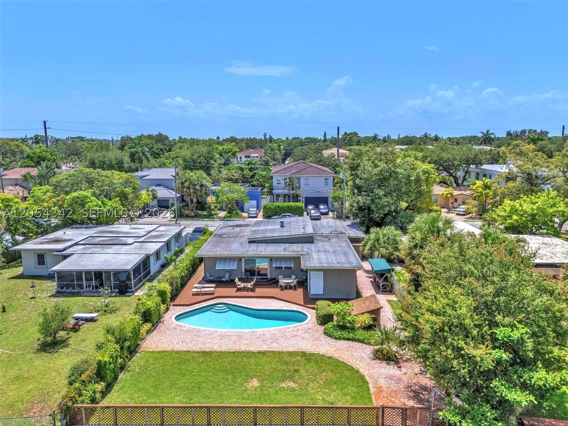 800 SW 8th Terrace Fort Lauderdale FL 33315