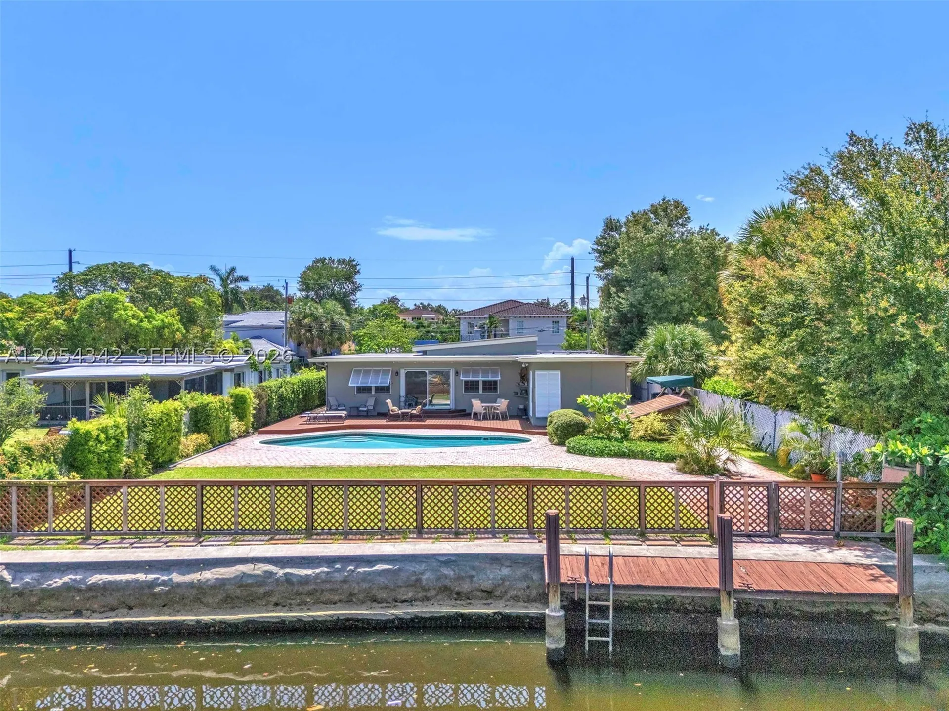800 SW 8th Terrace Fort Lauderdale FL 33315