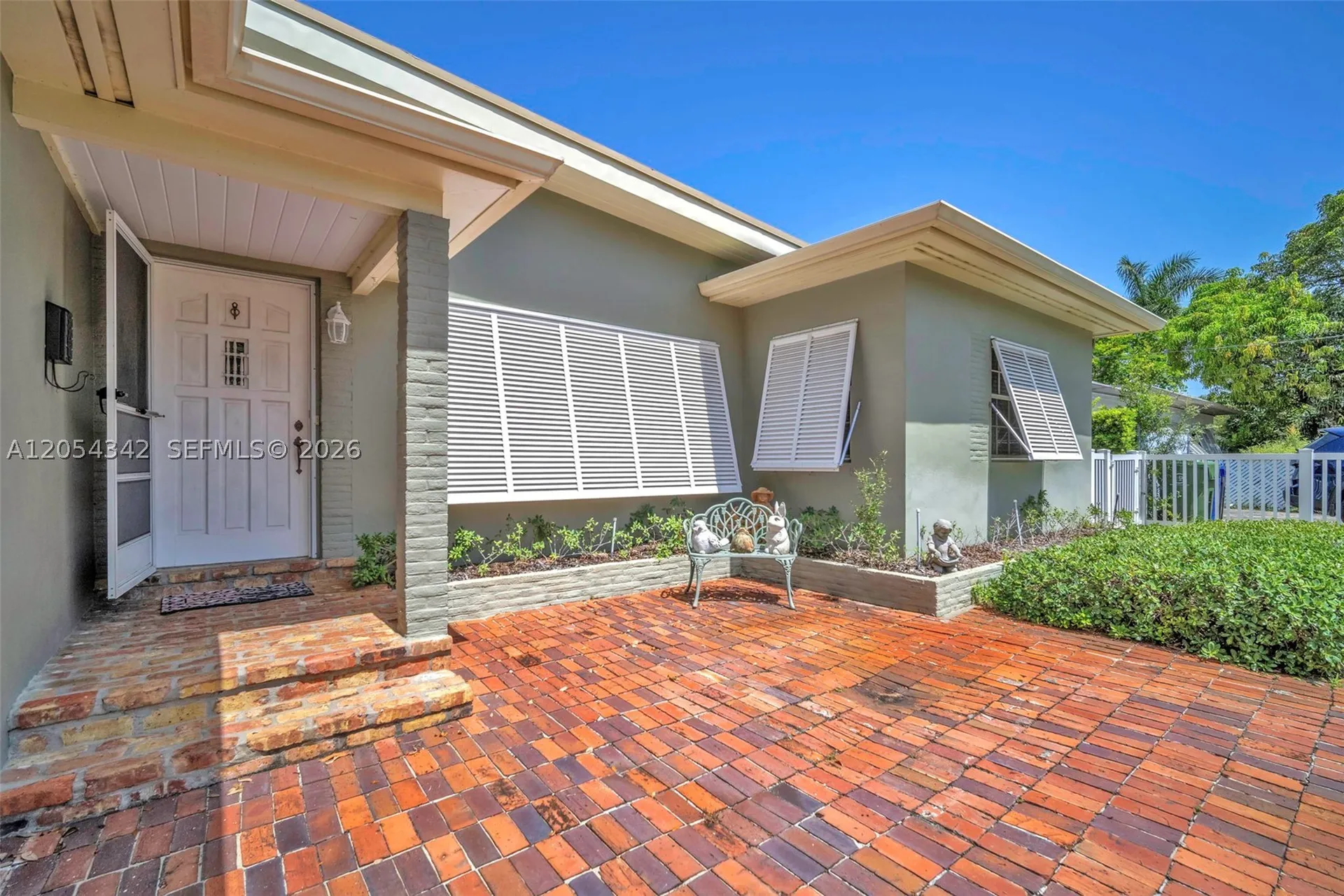 800 SW 8th Terrace Fort Lauderdale FL 33315