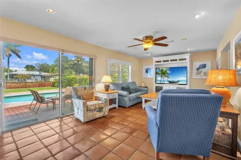 800 SW 8th Terrace Fort Lauderdale FL 33315