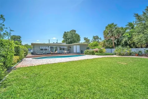 800 SW 8th Terrace Fort Lauderdale FL 33315