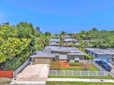 800 SW 8th Terrace Fort Lauderdale FL 33315
