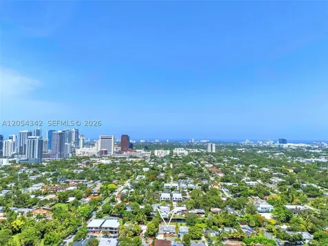 800 SW 8th Terrace Fort Lauderdale FL 33315
