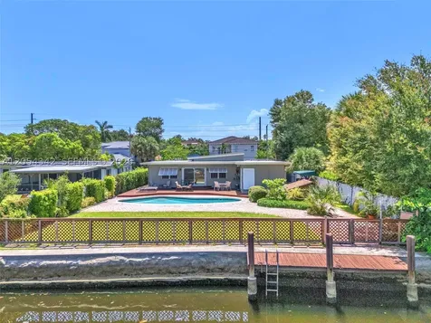 800 SW 8th Terrace Fort Lauderdale FL 33315