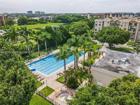 9320 Fontainebleau Boulevard Miami FL 33172