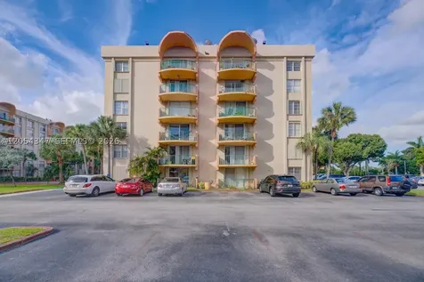 9320 Fontainebleau Boulevard Miami FL 33172