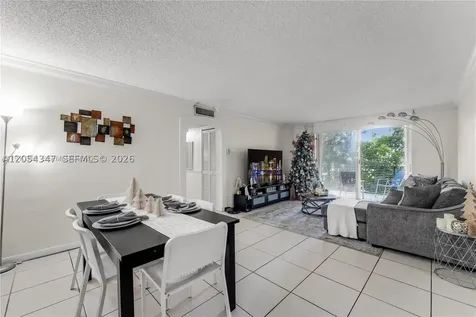9320 Fontainebleau Boulevard Miami FL 33172